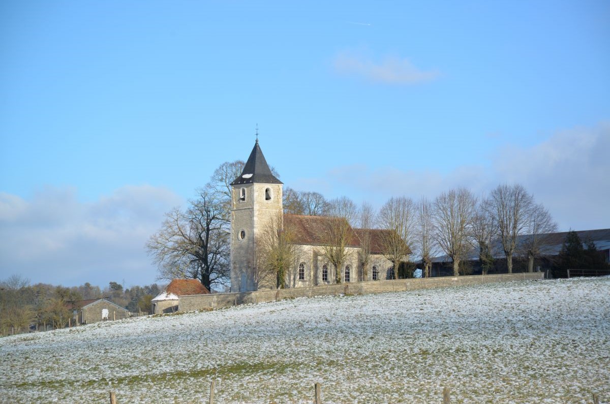 photo
                                     hivernale de l'église de Buchey